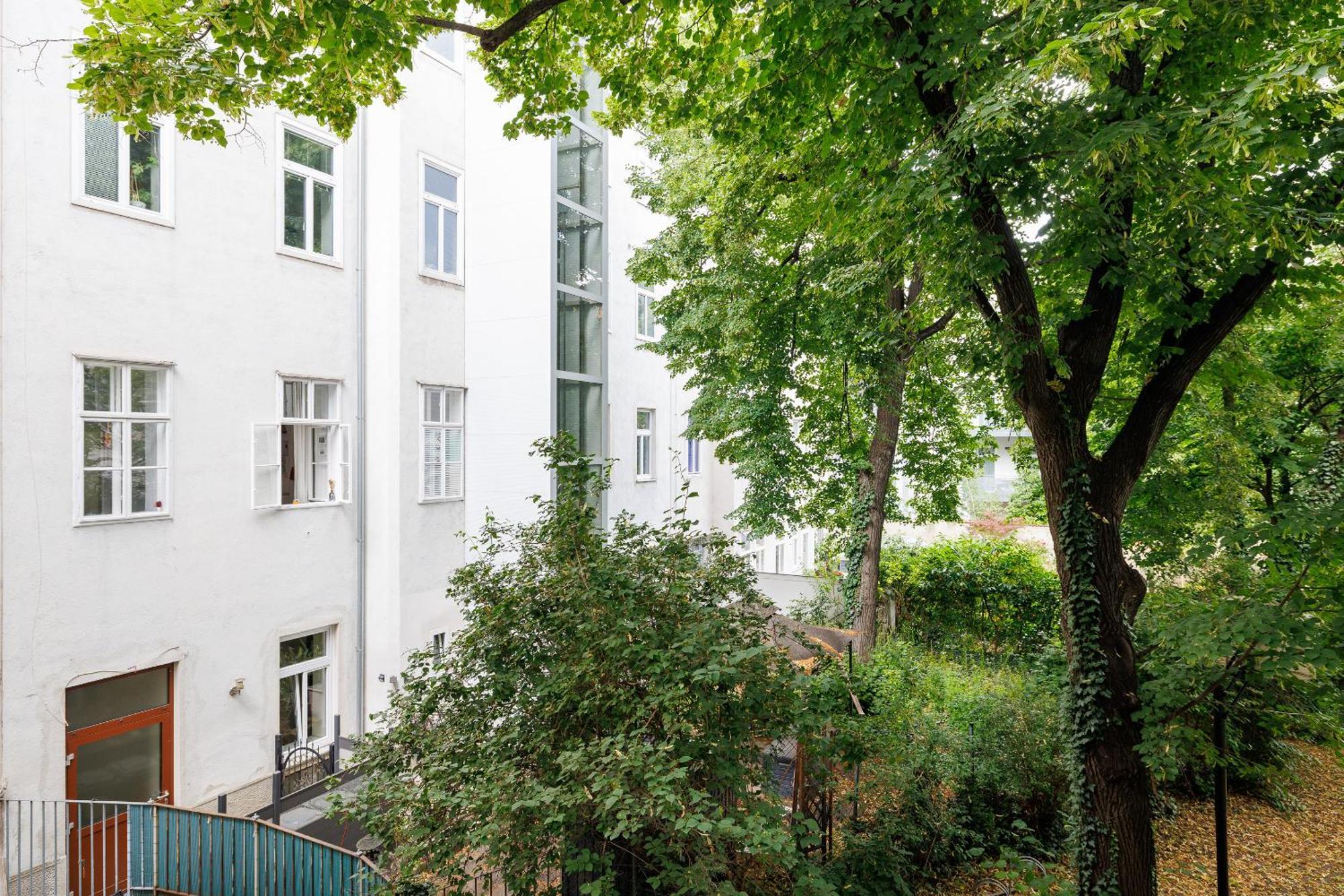 Urban Vienna Living - 18Th District Aparthotel Exteriör bild